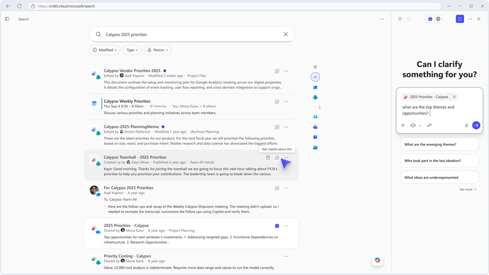 Snímek webové aplikace Microsoft 365 Copilot s oknem s dotazem „Can I clarify something for you?“